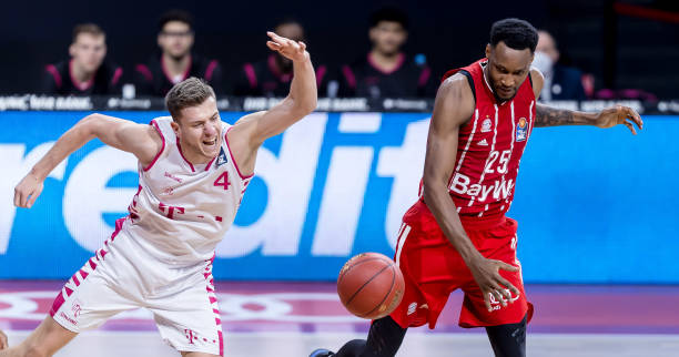 在赛前不断 在赛前不断