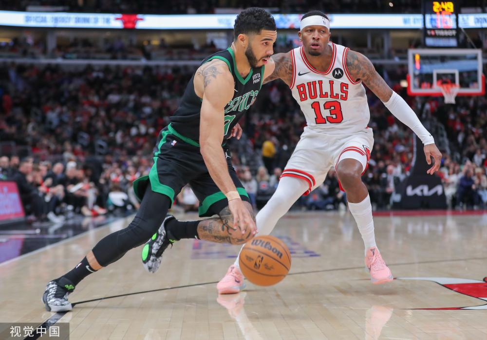 他在赛场上 他在赛场上